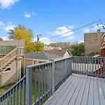 Luxe 6Br House Trendy Logan Square Garage Access
