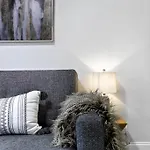 2Br Stylish Apartment In Avondale Close To Shops - Roscoe 1W