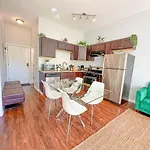 Spacious 2Br Family Oasis In Irving Park 1E Sleeps 6