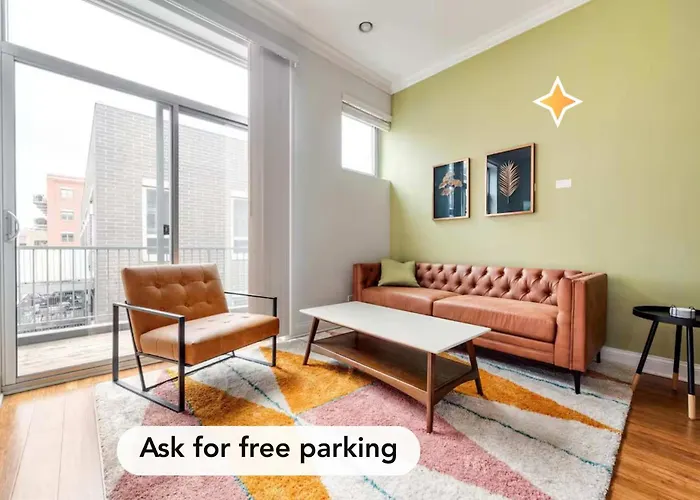Gym Garage Parking Balcony Sleeps 6