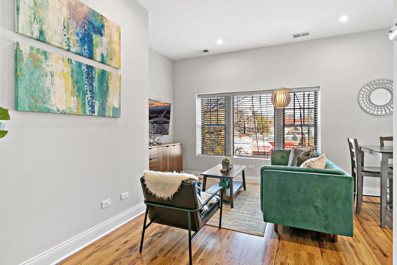 Apartment 2br Minimalist In Logan Sq Near Train & Stores - Milwaukee 2 Chicago