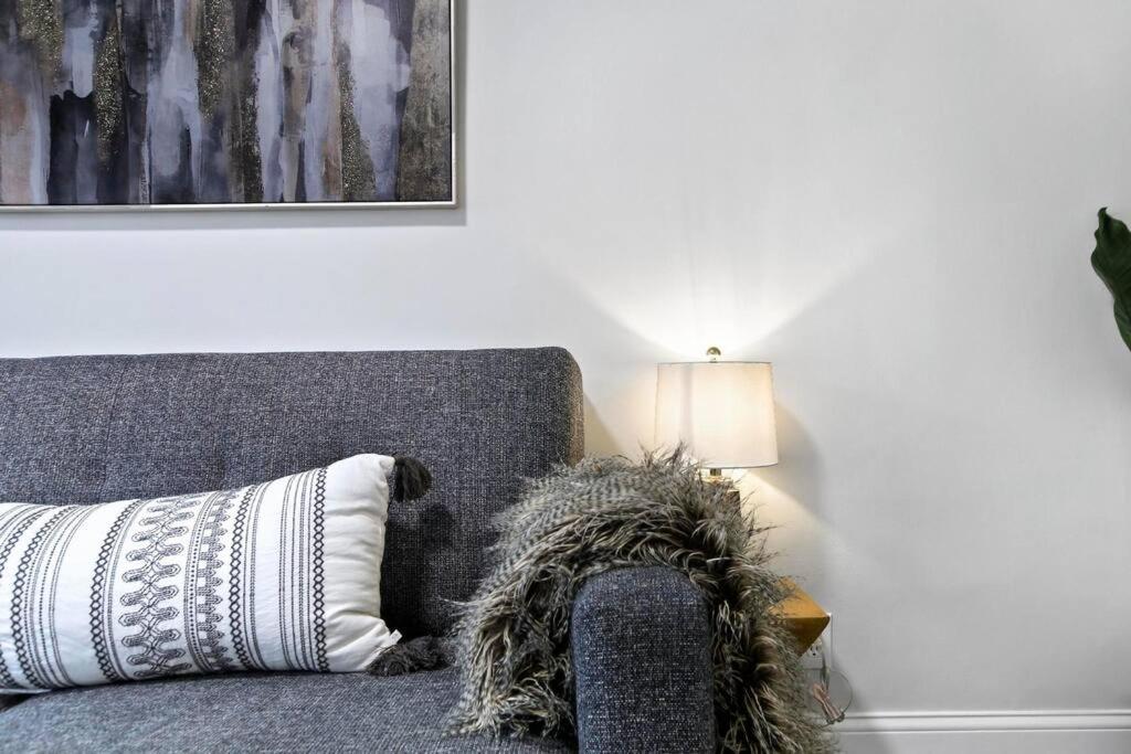 2br Stylish In Avondale Close To Shops - Roscoe 1w *