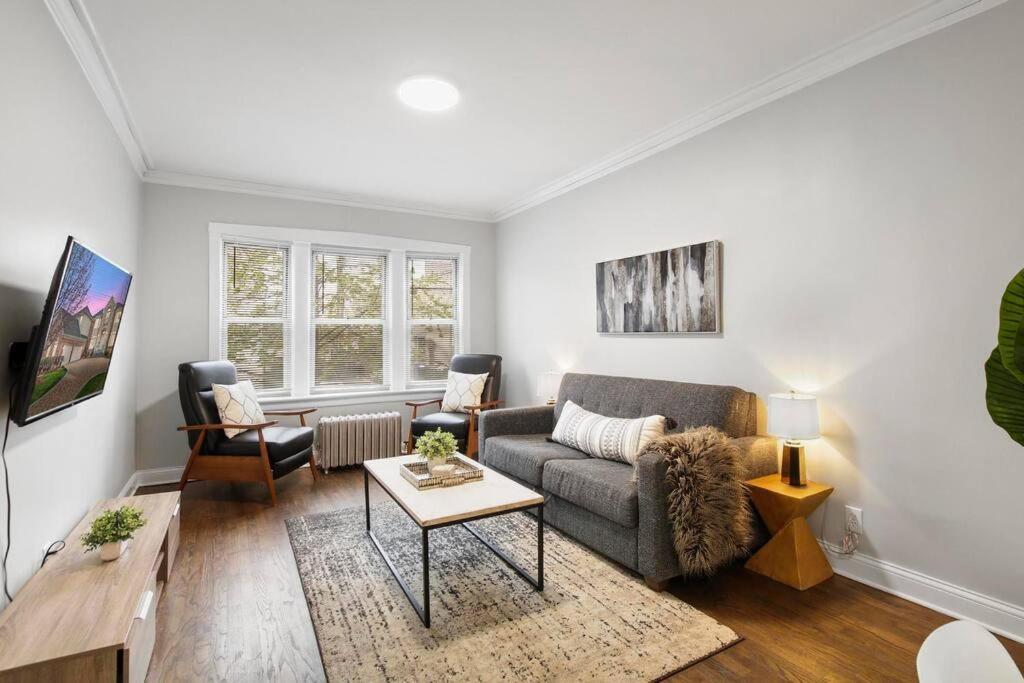 2br Stylish In Avondale Close To Shops - Roscoe 1w Chicago