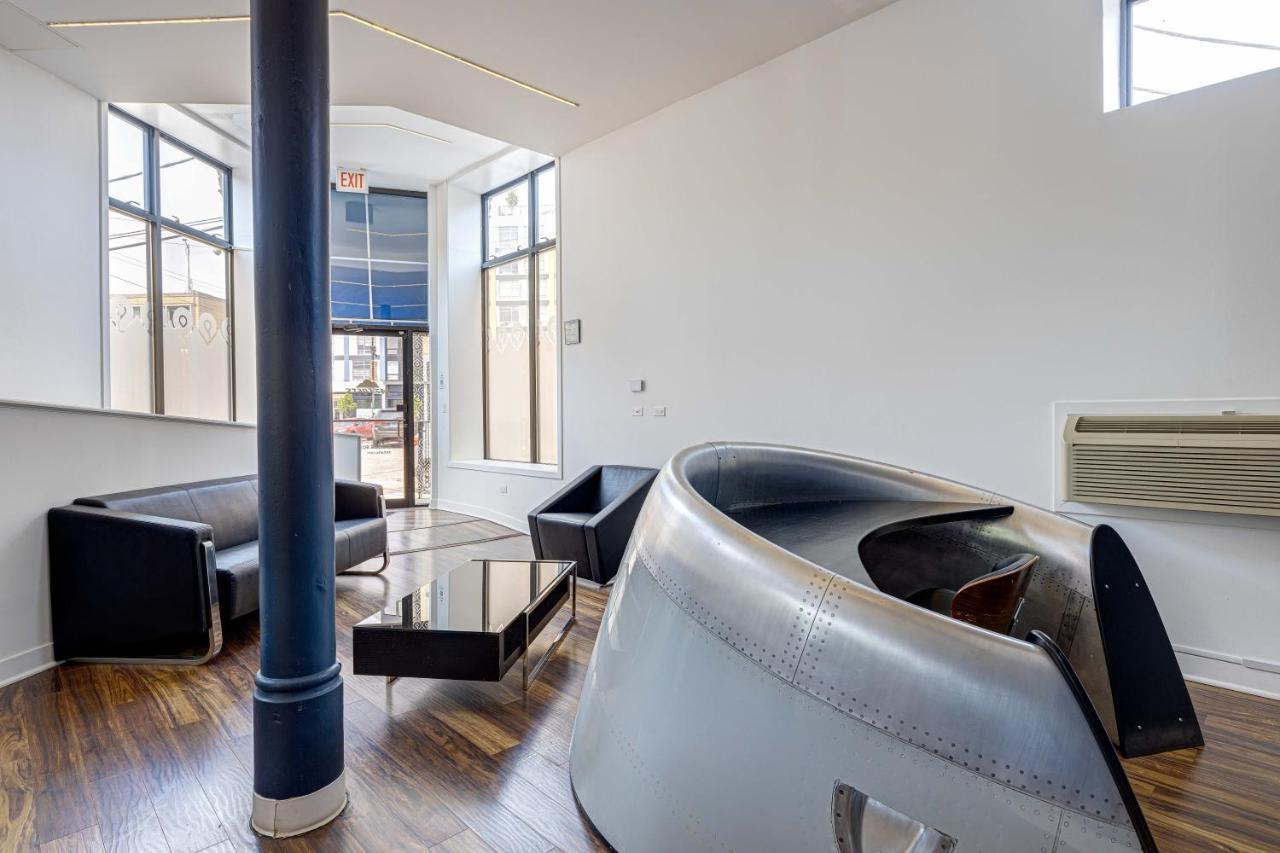 105 By 747 Lofts Hotel *