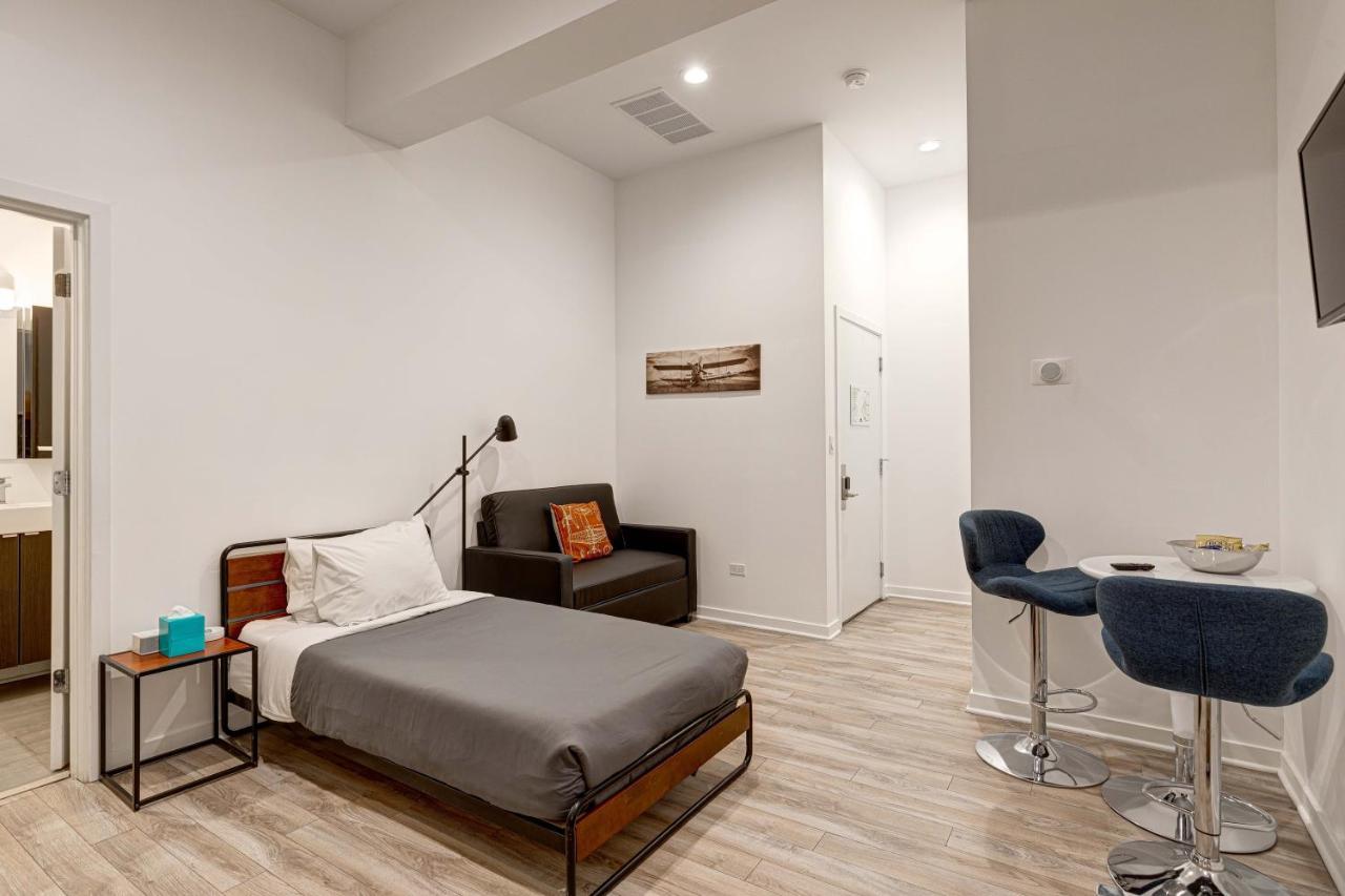 Hotel 105 By 747 Lofts