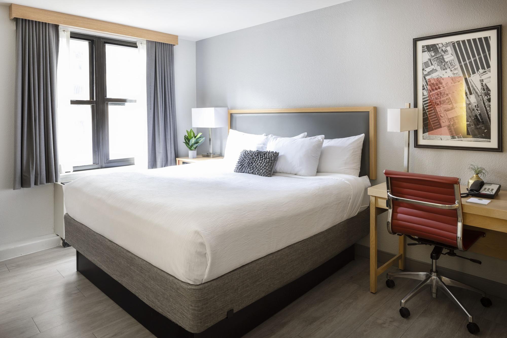 Saint Clair - Magnificent Mile Hotel
