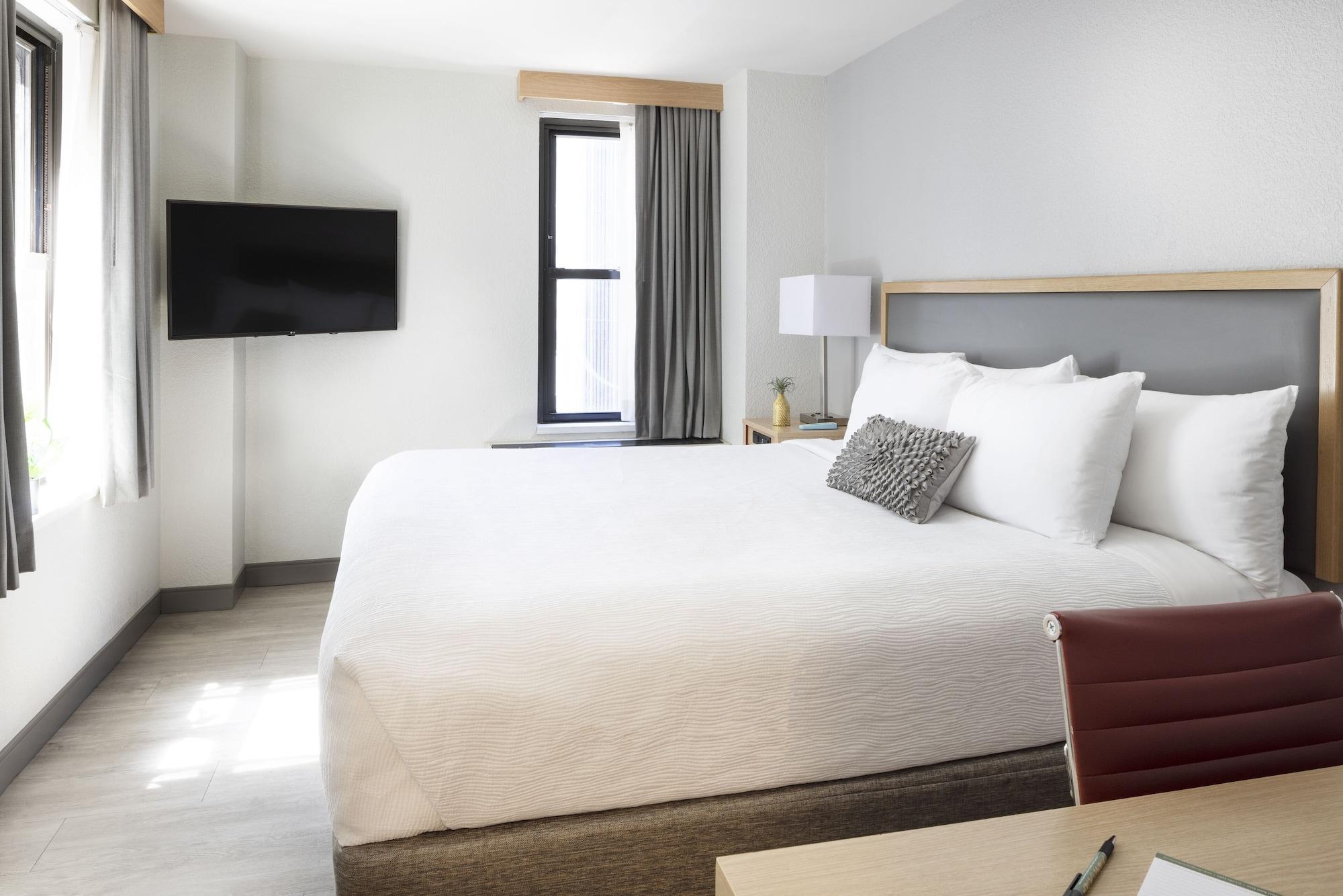 Saint Clair - Magnificent Mile