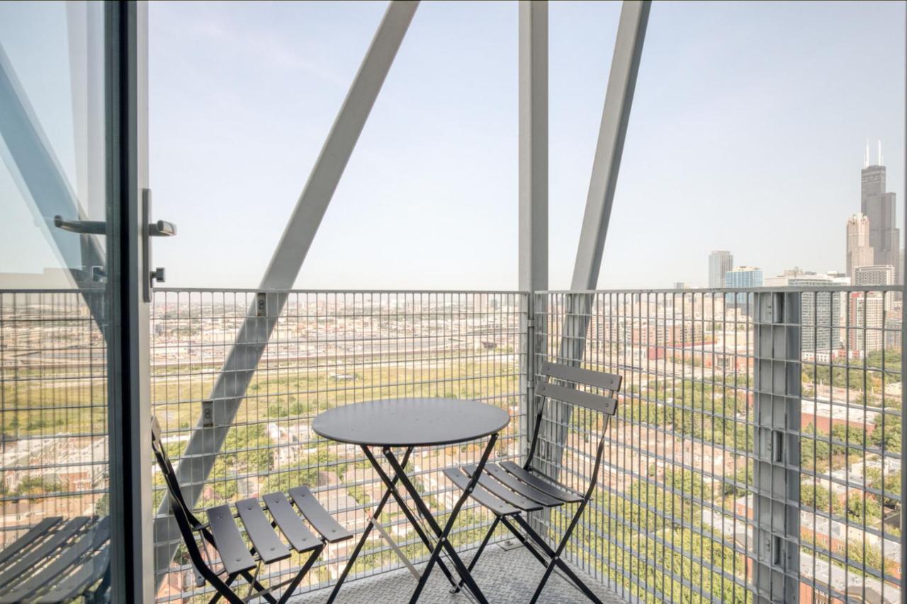 Apartment South Loop 2br W Gym Roof Nr Grant Park Chi-770