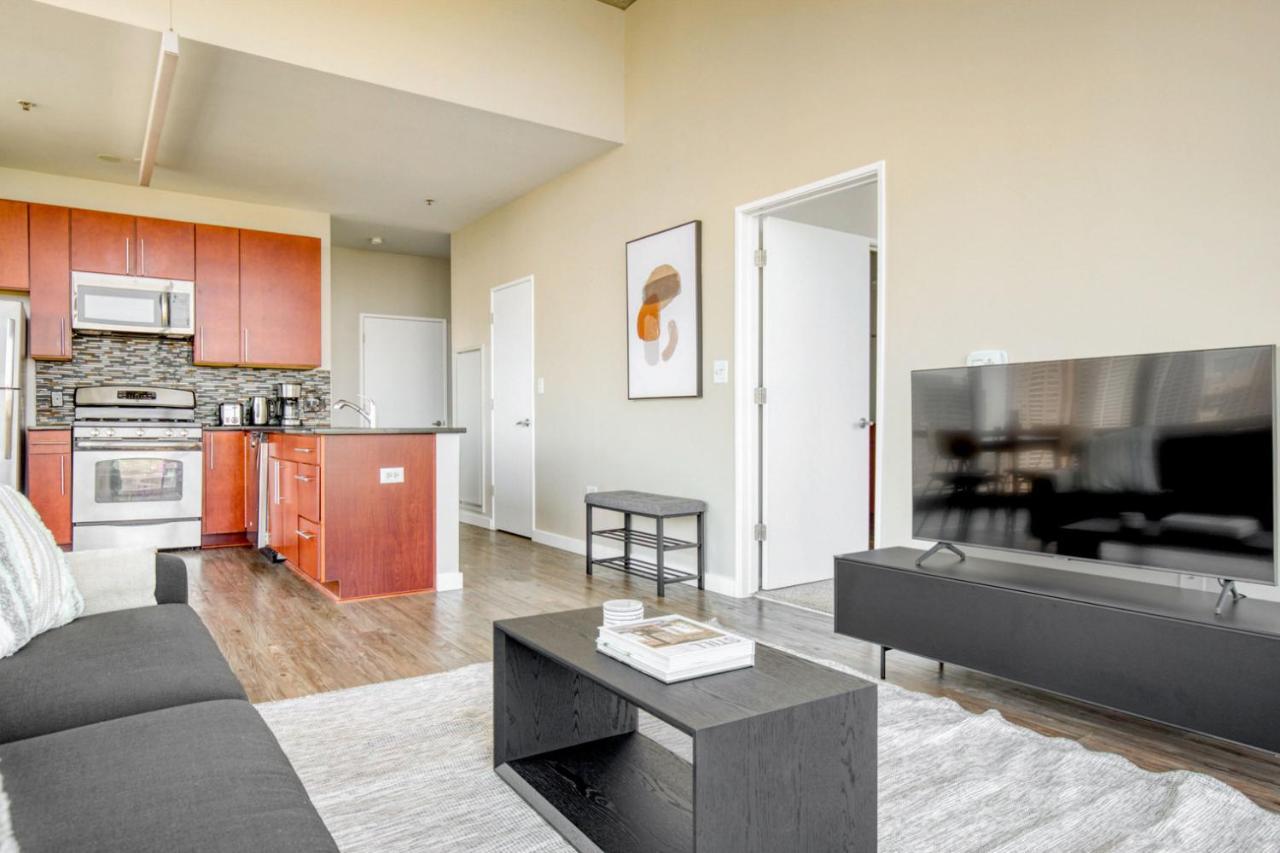 South Loop 2br W Gym Roof Nr Grant Park Chi-770 *