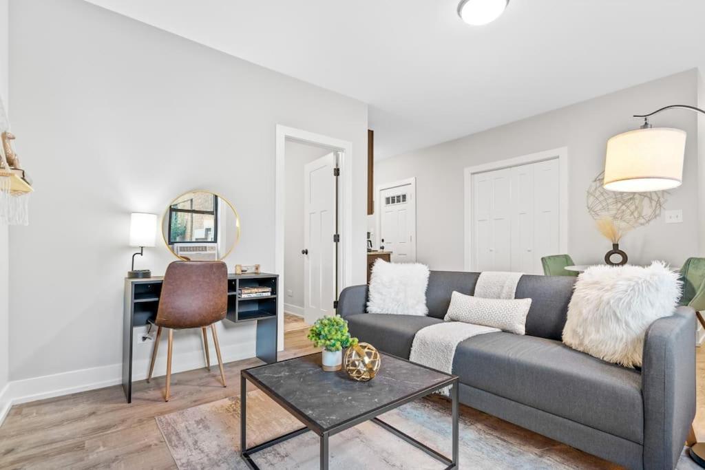 Apartment 1-bedroom Chic With Laundry - Brompton 55-57 Rep