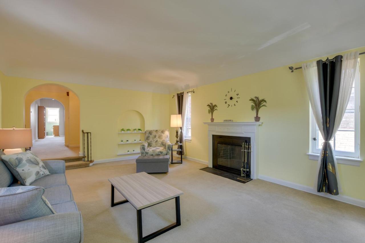 Chic Getaway With Fireplace! *