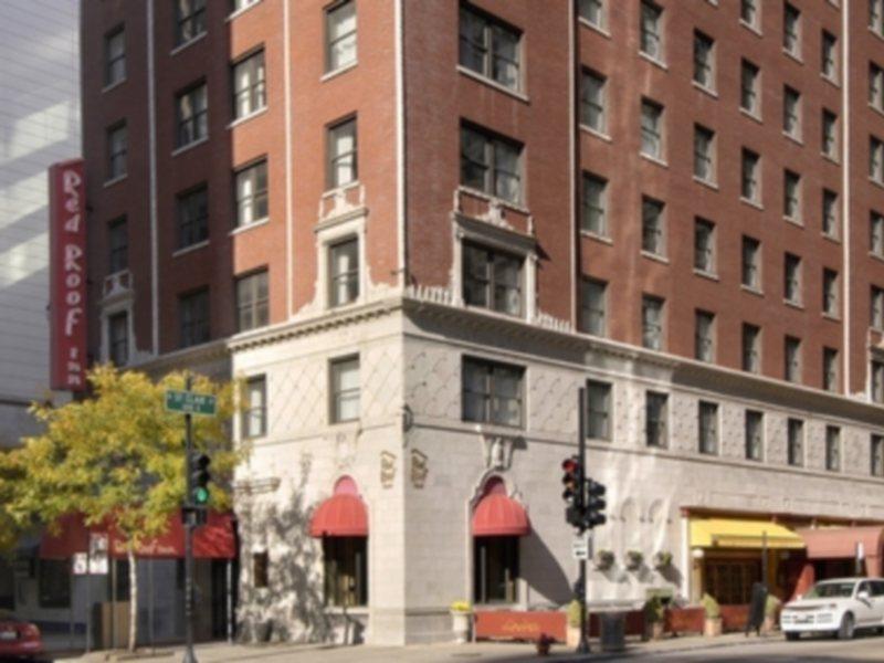 Saint Clair - Magnificent Mile