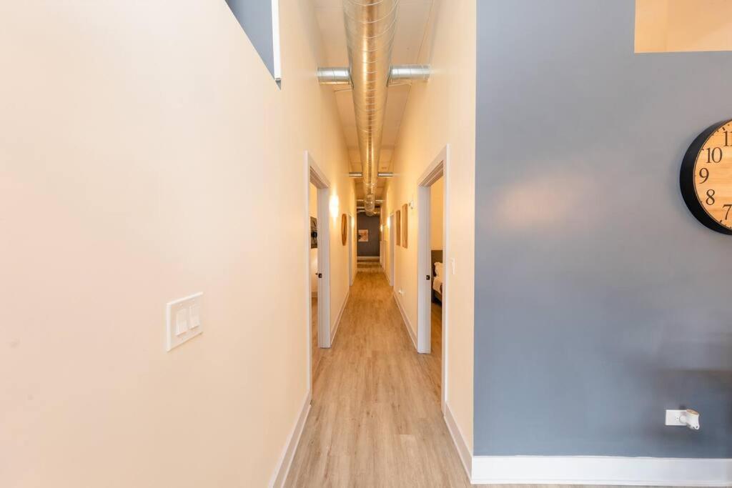 Apartment Mccormick 5br With 3ba Luxury For Groups Up To 12 Guests With Optional Parking And Gym Access *