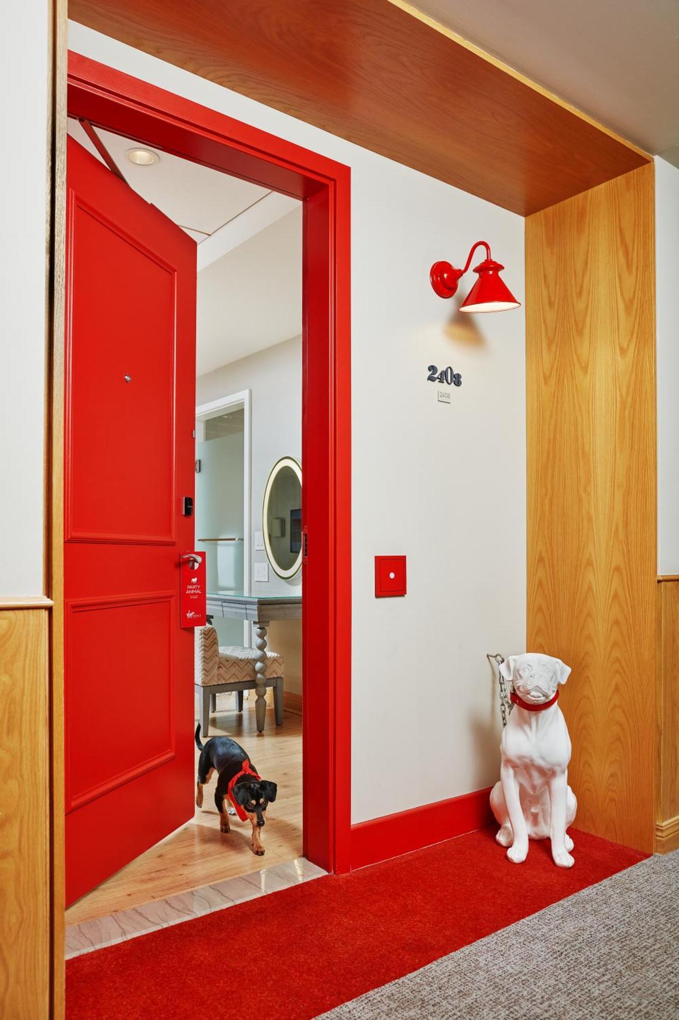 Hotel Virgin 4*