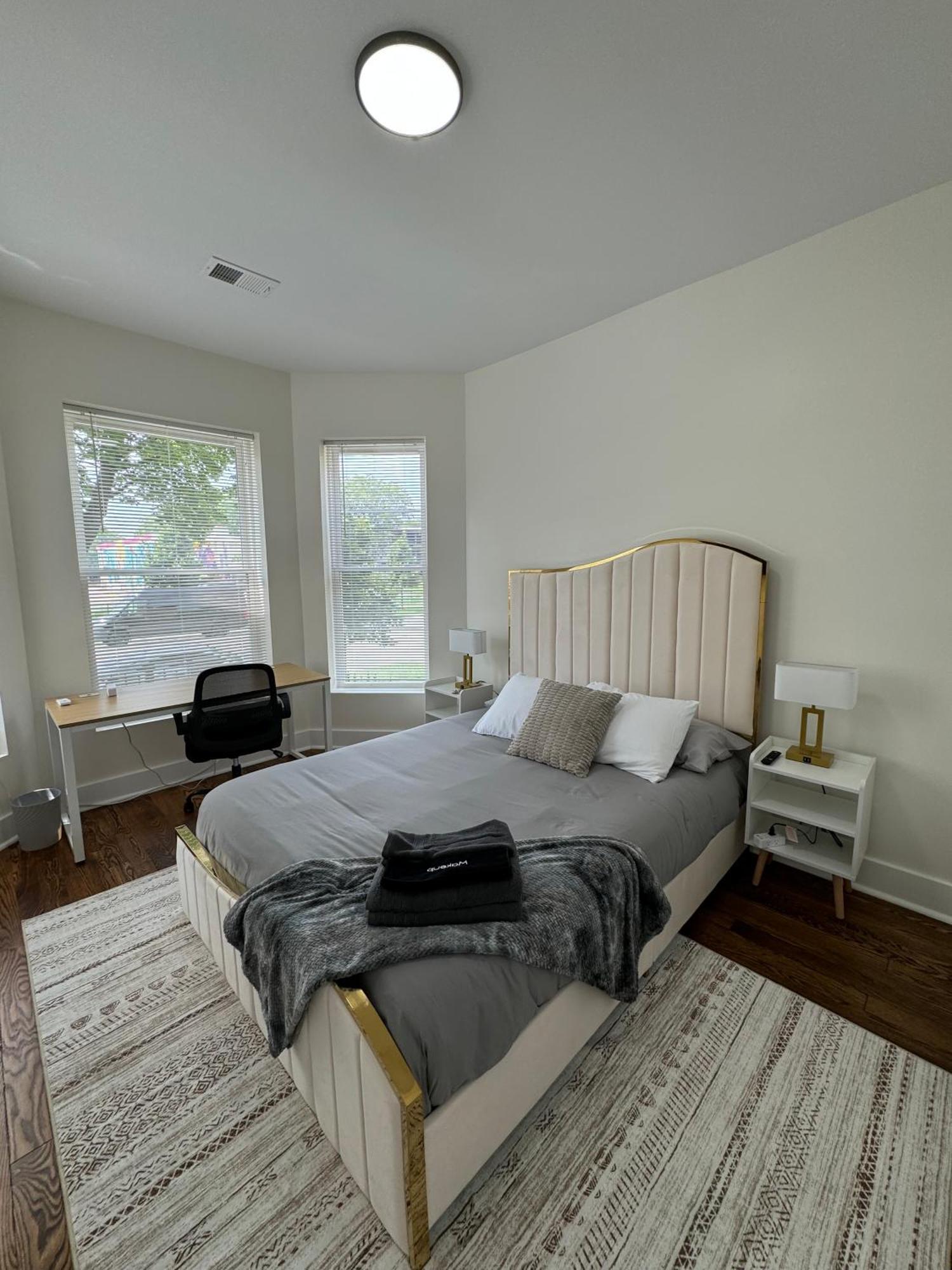 Apartment Chic Euro Getaway- Close To Downtown Chicago