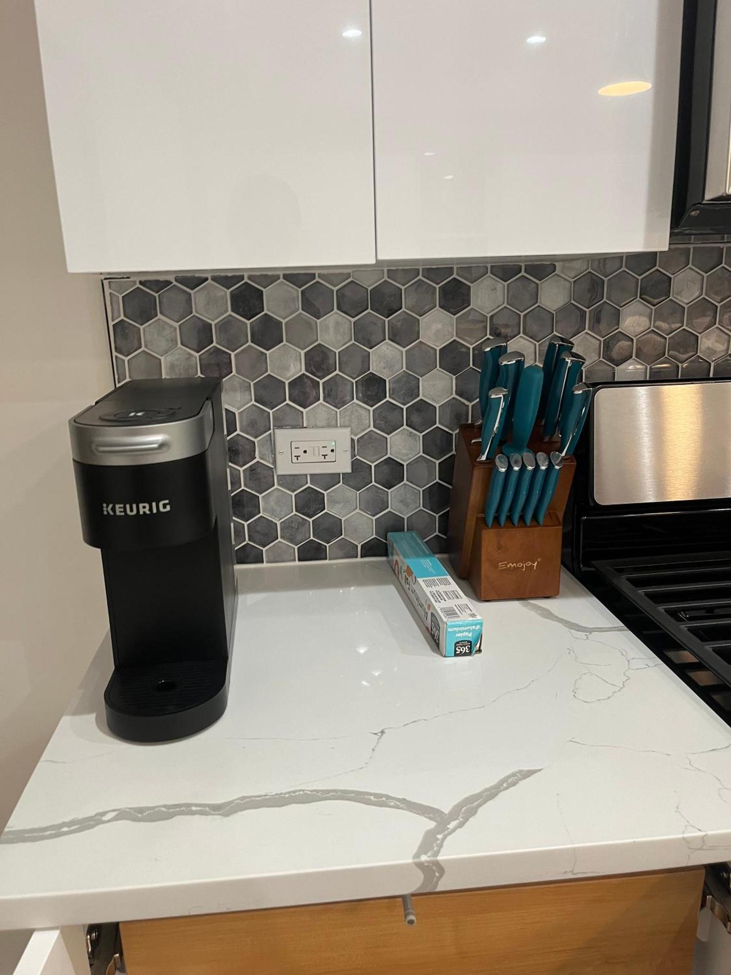 Apartment Chic Euro Getaway- Close To Downtown Chicago