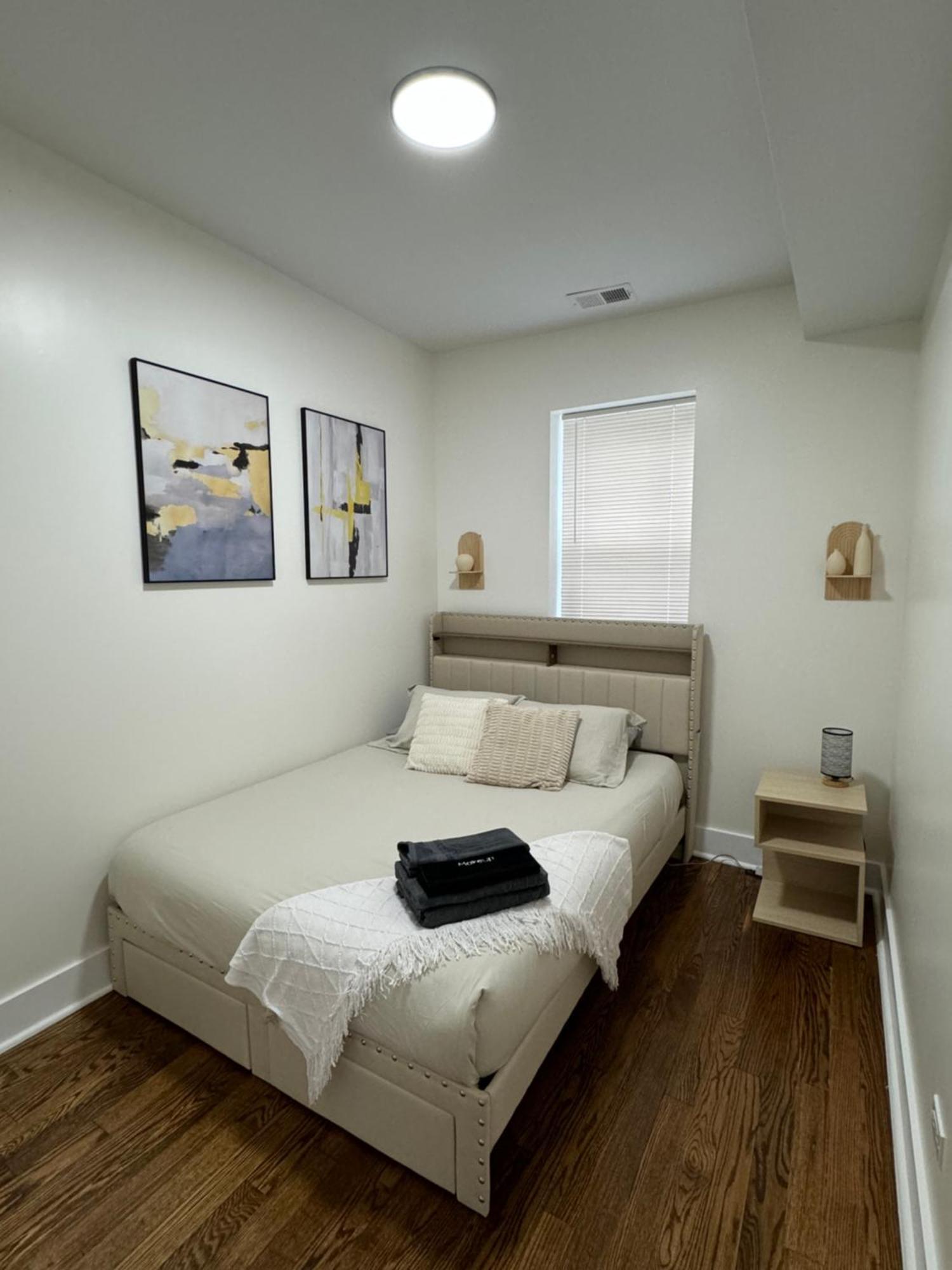 Chic Euro Getaway- Close To Downtown *