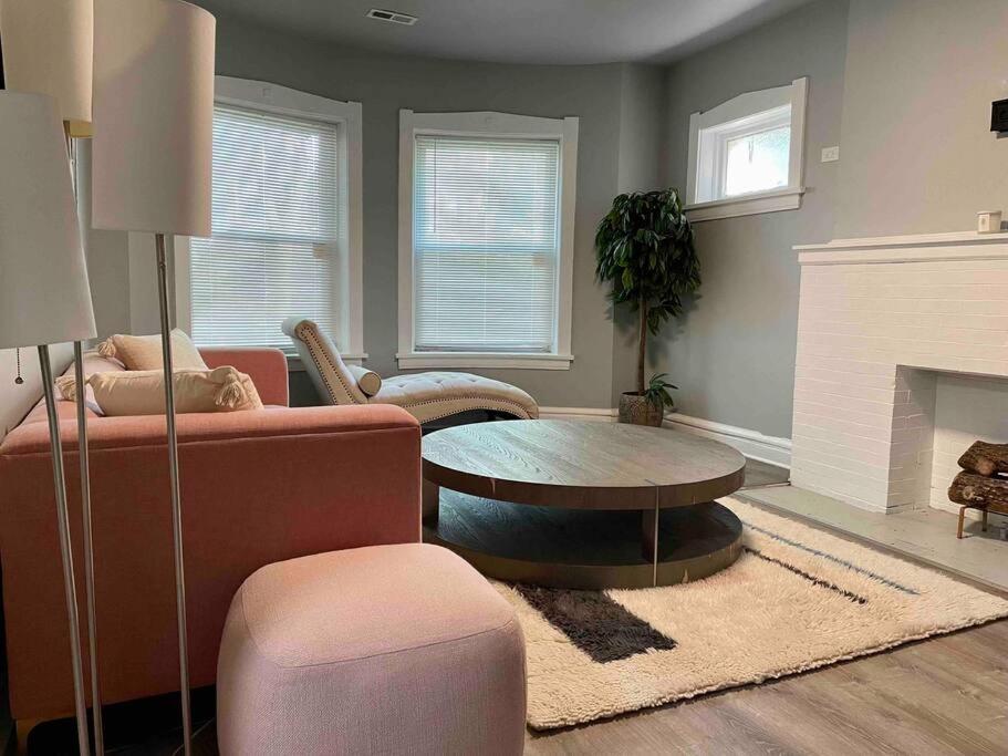 Cozy Luxury Apt~ Near Uchicago/hydepark/lakeshore * Chicago
