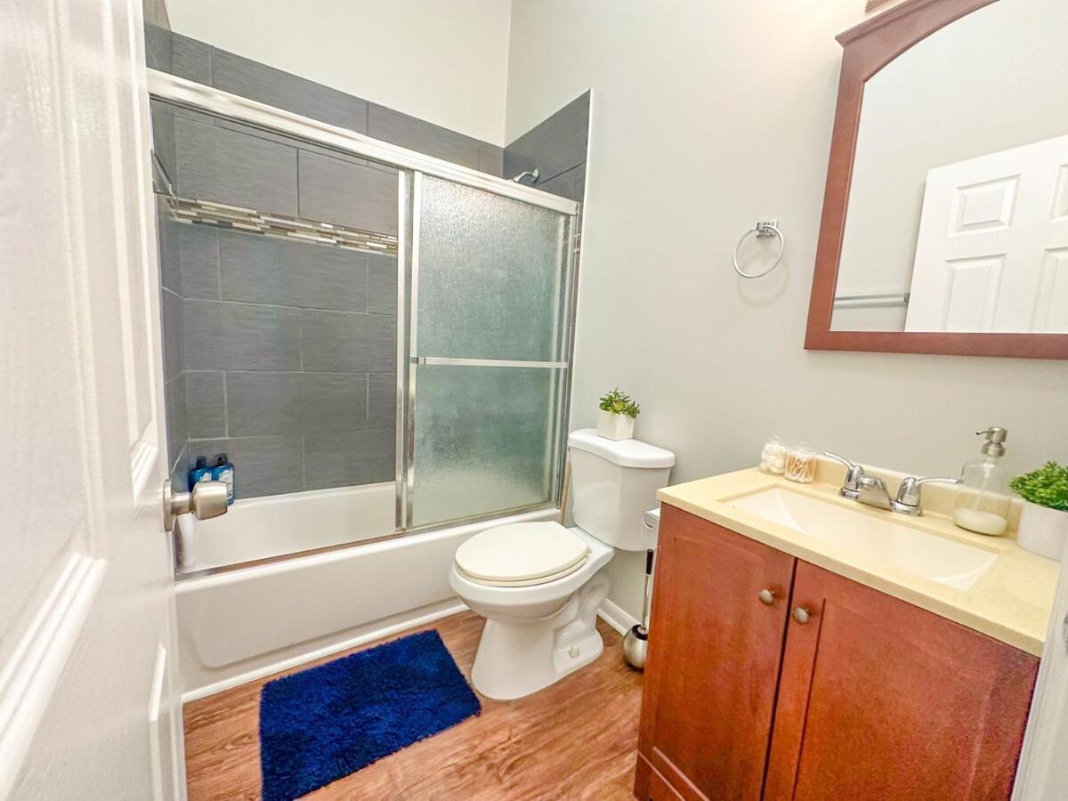 Apartment Spacious 2br Family Oasis In Irving Park 1e Sleeps 6 *