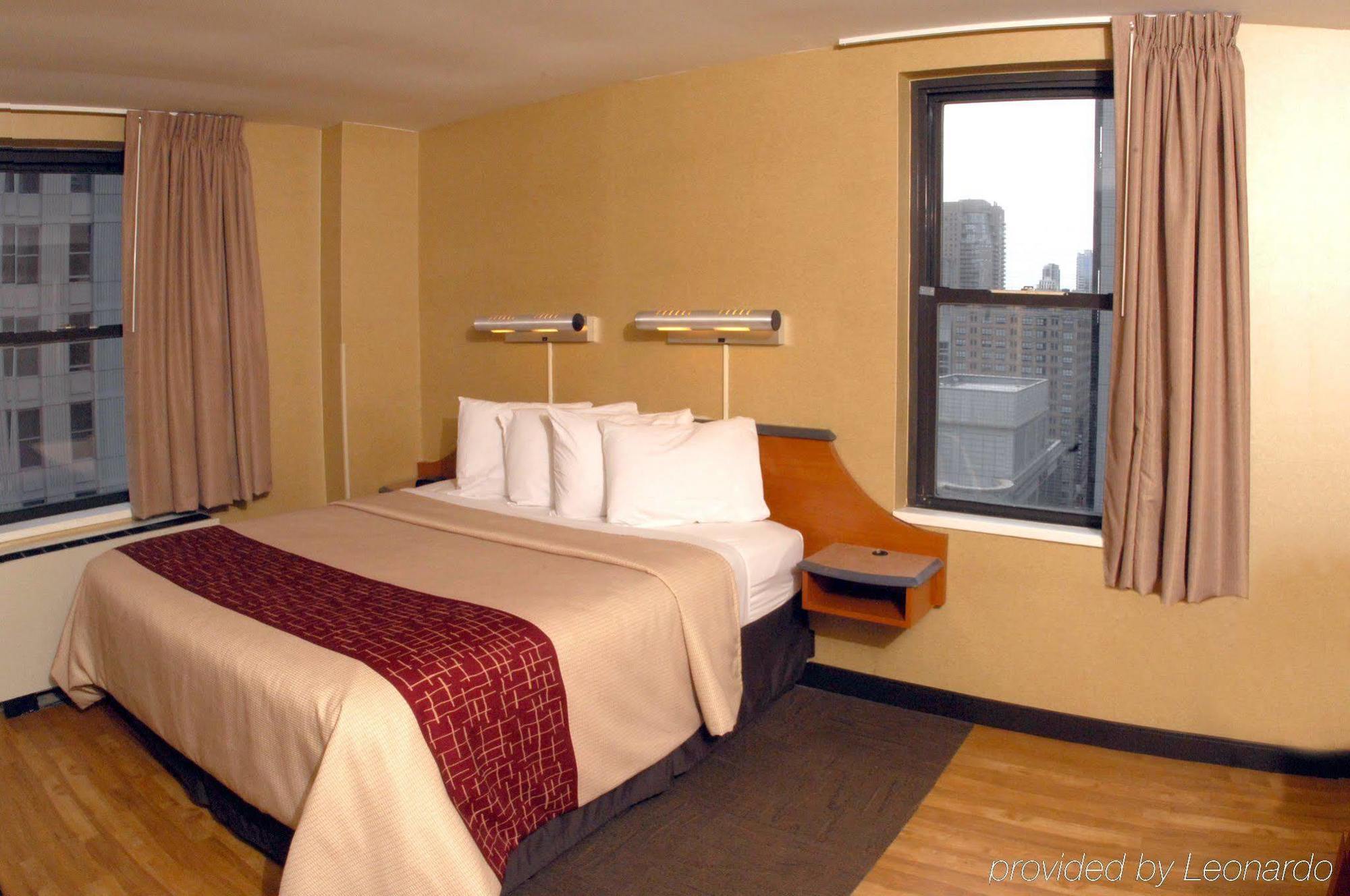 Hotel Saint Clair - Magnificent Mile Chicago