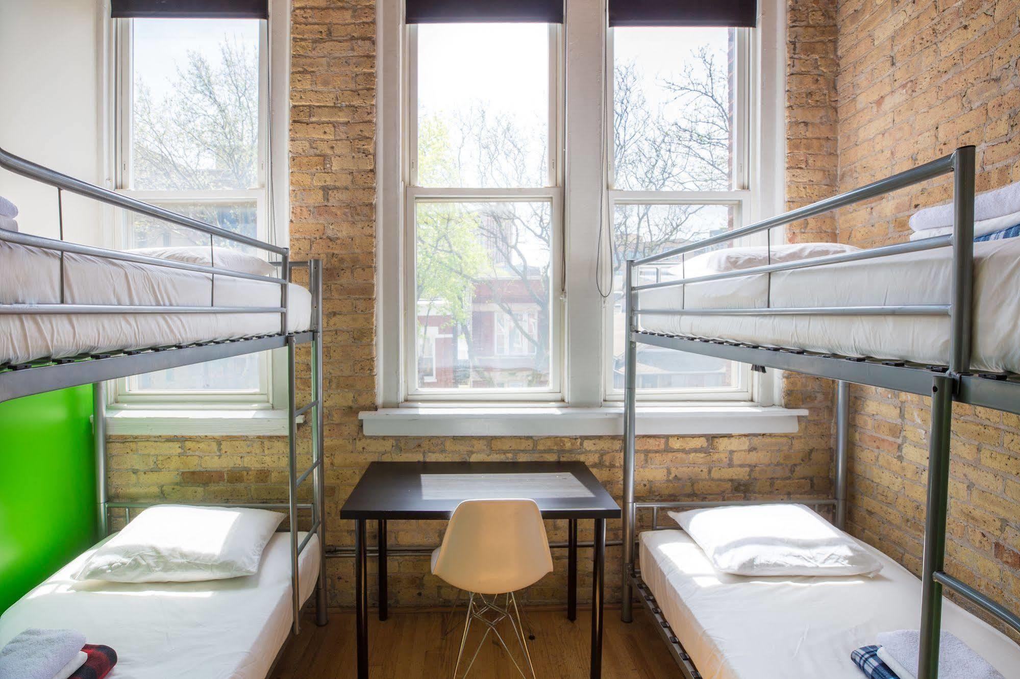Urban Hostel *