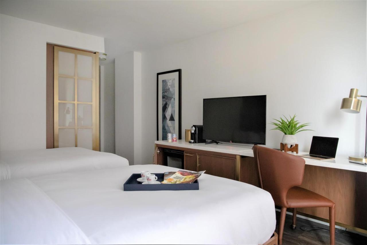 Hotel Essex 4*