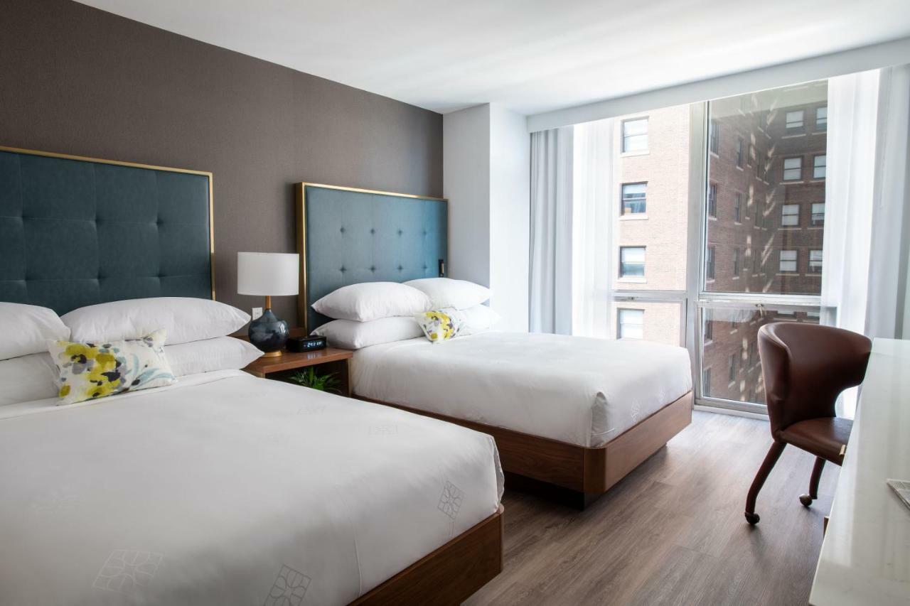 Hotel Essex Chicago