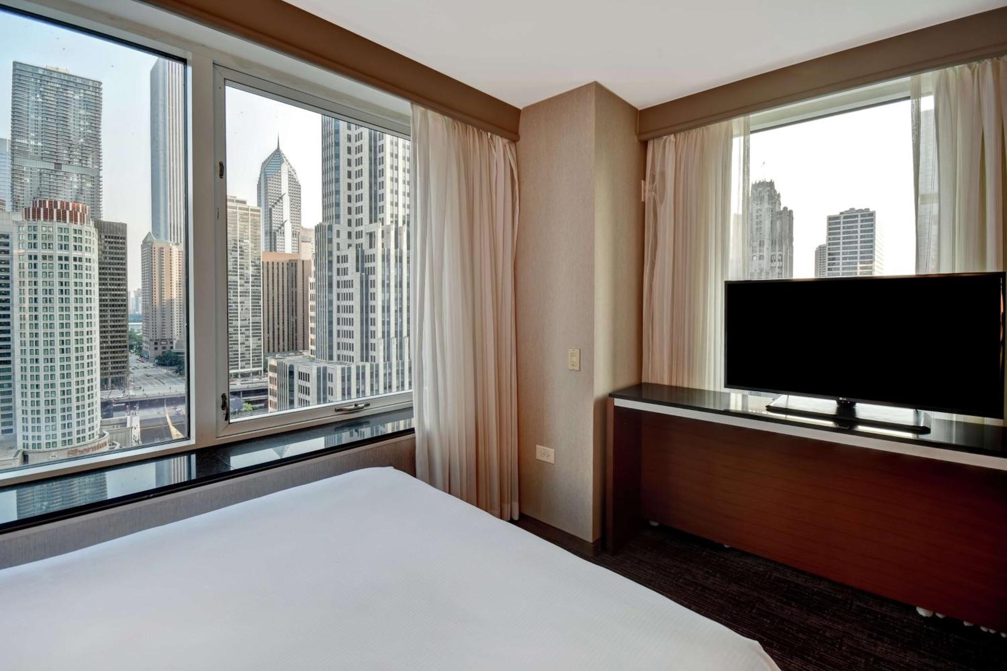 Embassy By Hilton Downtown Magnificent Mile Hotel