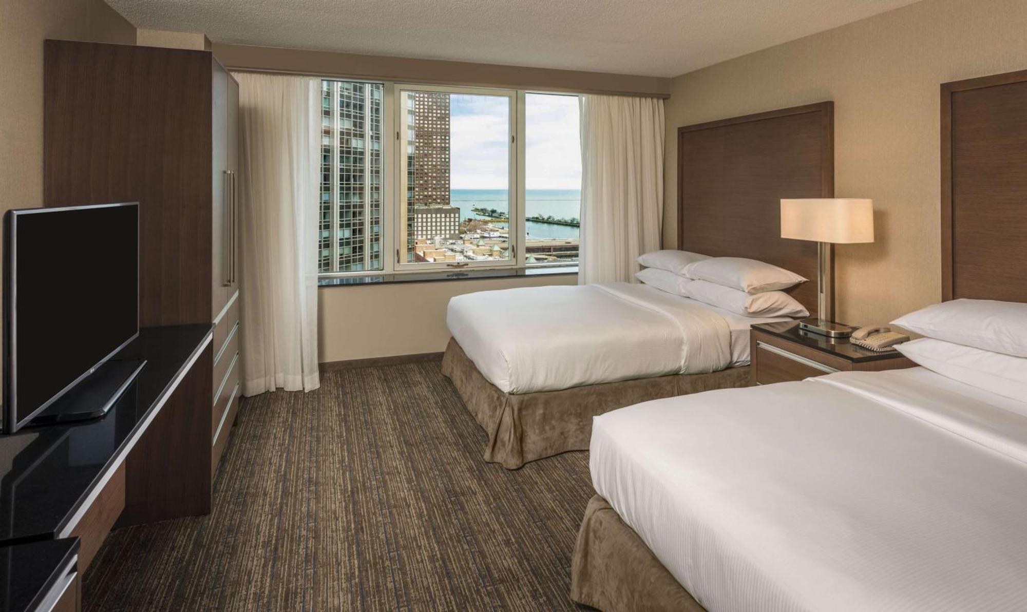 Hotel Embassy By Hilton Downtown Magnificent Mile Chicago