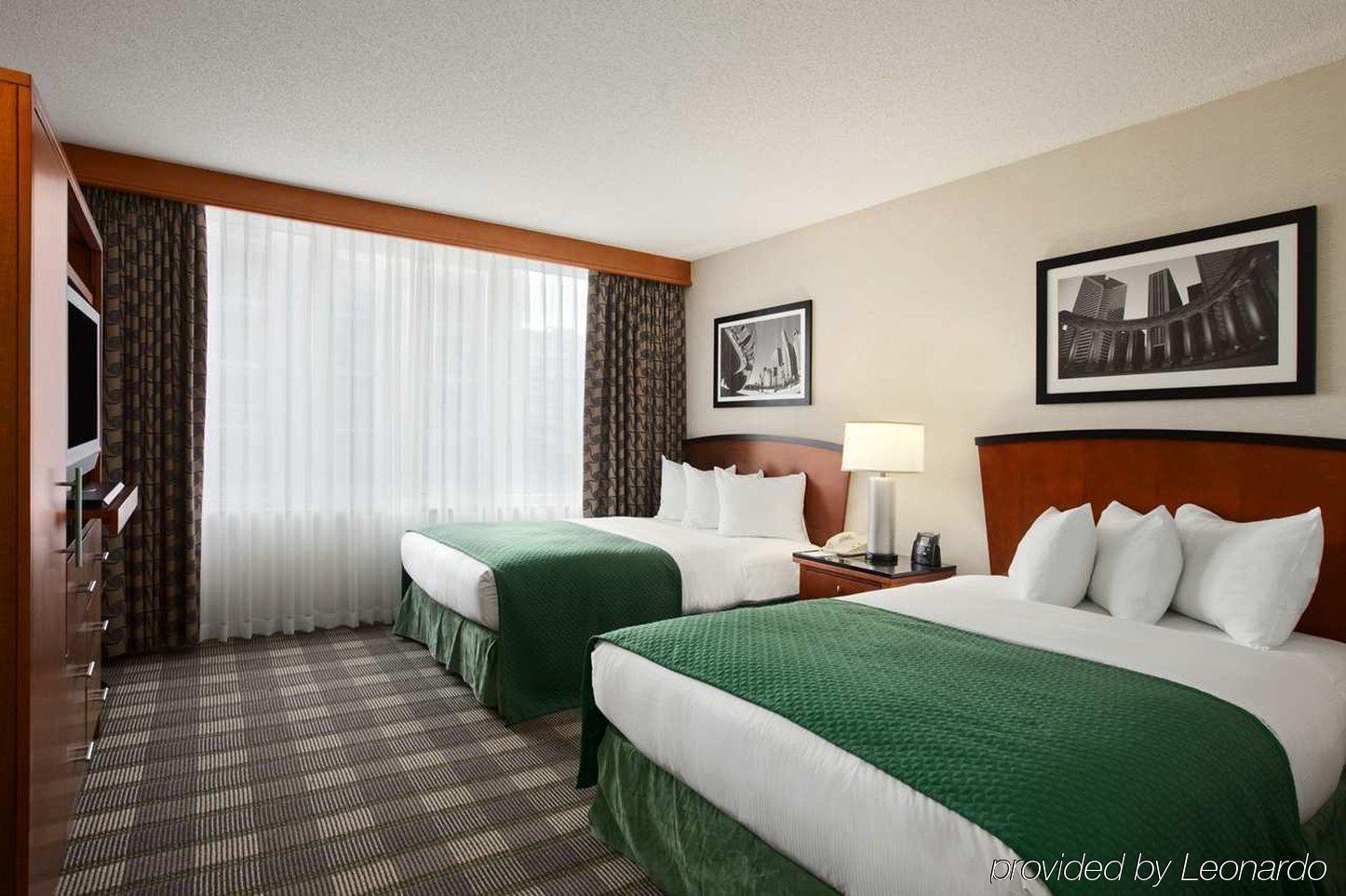 Embassy By Hilton Downtown Magnificent Mile 4* Chicago