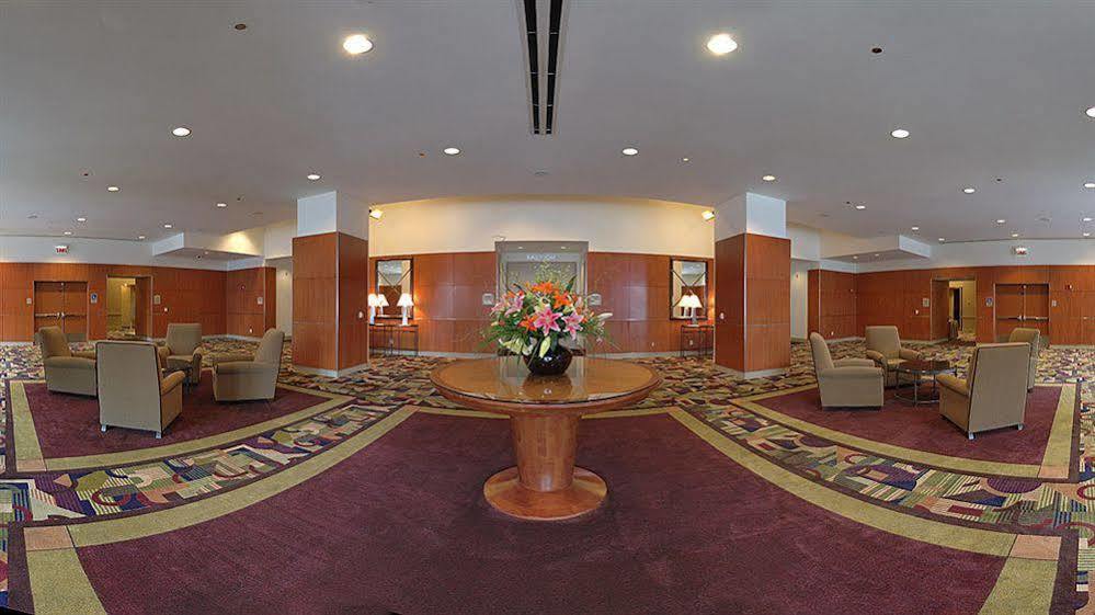 Embassy By Hilton Downtown Magnificent Mile Chicago