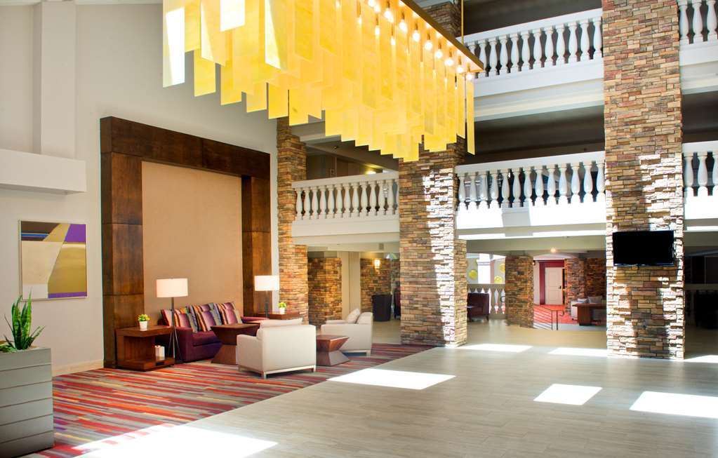 Embassy By Hilton Downtown Magnificent Mile 4*
