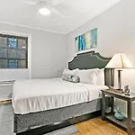 1Br Modern Lakeview Apt Close To Dining - Oakdale 2S