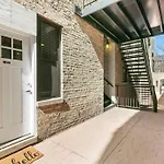 2Br Trendy Urban Apartment - Division 102W