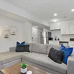 Fully Furnished 2Br 2Ba Apt With In-Unit Laundry - Warren Rep