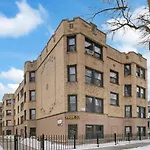 Charming 1Br Apartment Close To Shops - Larchmont 3