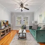 1Br Beautifully Furnished Apt With King-Sized Bed - Marshfield W2