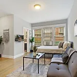 Stylish Studio Apartment In Portage Park - Pensacola 2N