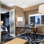 Omni Chicago Hotel