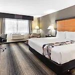 Best Western Plus Hyde Park Chicago Hotel