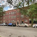Modern Minimalist Studio Apt In Portage Park - Pensacola 3W