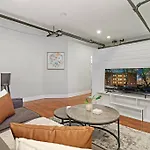 Stylish And Fully Furnished Studio Apartment - Oakdale G