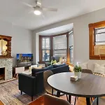 Well-Equipped 4Br Apt With In-Unit Washer & Dryer - Broadway 2