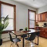 Well-Equipped 4Br Apt With In-Unit Washer & Dryer - Broadway 2