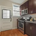 3Br Inviting Apartment With In-Unit Washer & Dryer - Touhy 3N