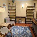 Chicago Home 6 Bd 4 Ba Home With 2 Car Garage Parking