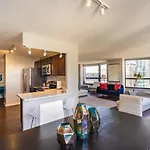 3Br Stunning Spacious Sky Loft Indoor Pool, Parking & Incredible Views