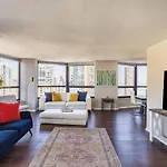 3Br Stunning Spacious Sky Loft Indoor Pool, Parking & Incredible Views