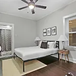 2Br Comfy & Artistic Apt Outfitted For Comfort - Francisco 1