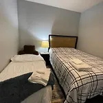 Red Line Guest House Apartment Corporate Housing